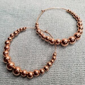 Elegant Gold Hoop Earrings